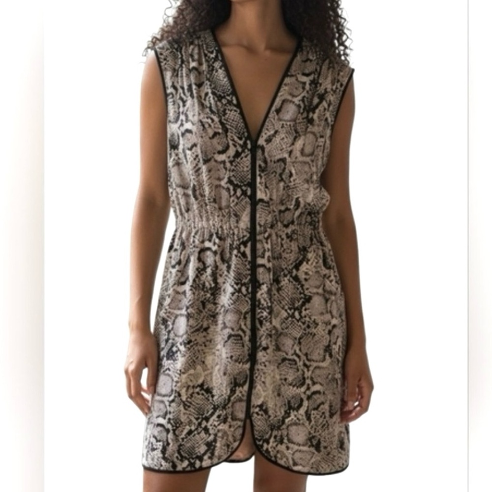 BCBGMaxAzria Eris Snake Print Silk Mini Dress Size XS V-Neck Sheath Shift Dress